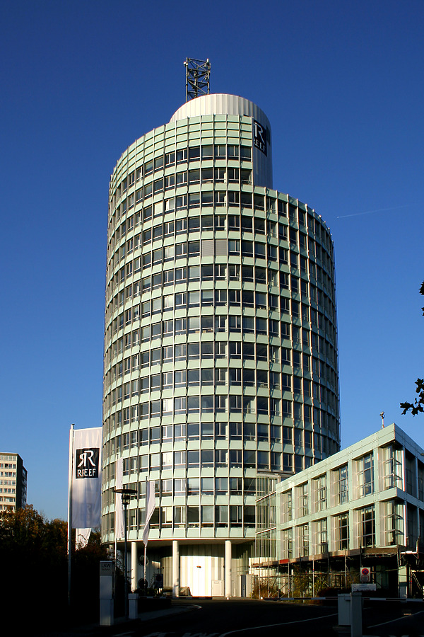 Taunus Tower by Daniel Kieckhefer