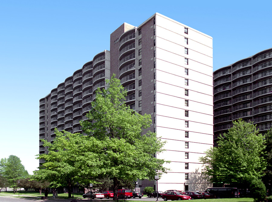 Keeler Park Apartments (B) by John Cahill