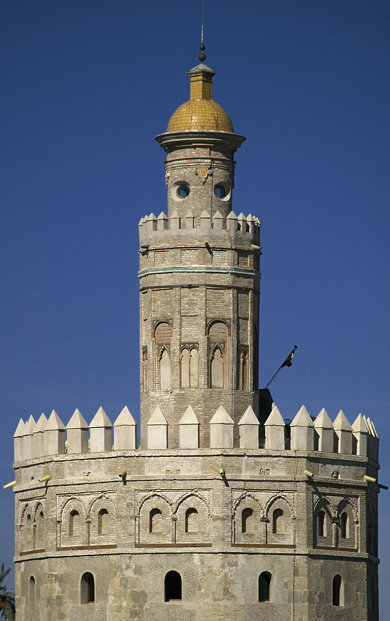Torre Triana by Cesar Serrano