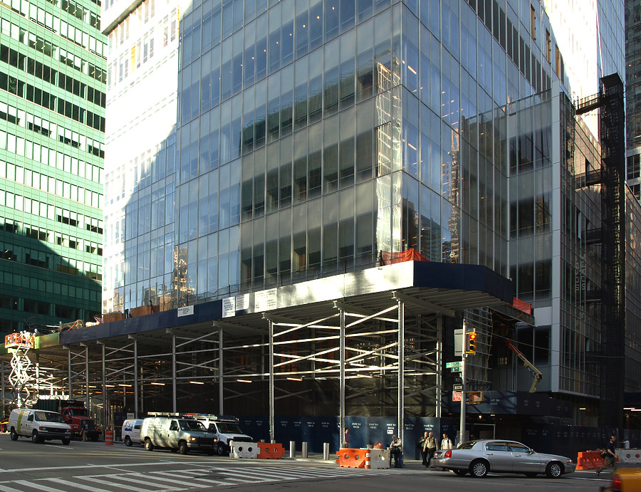 Bank of America Tower by Marshall Gerometta