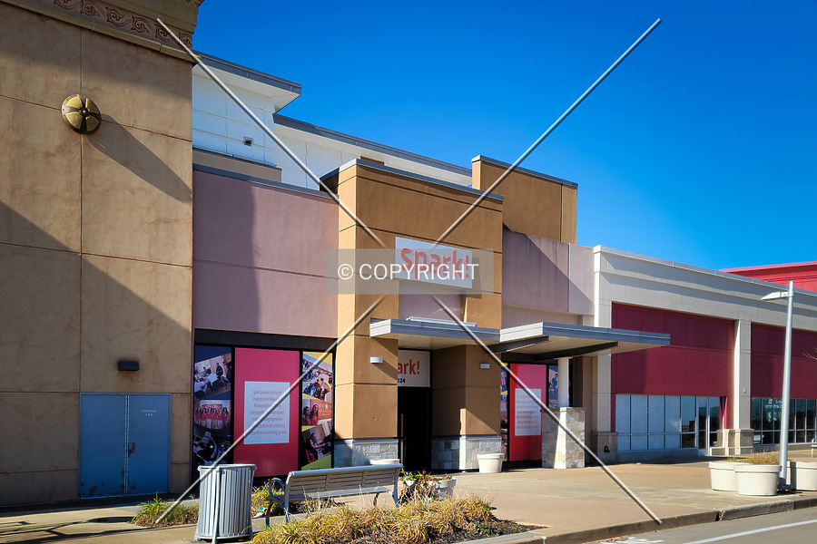 Chesterfield Mall by Ryan Hildebrand