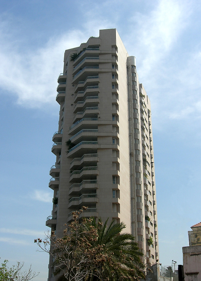 Ahlam Building by Nareg Karamanoukian