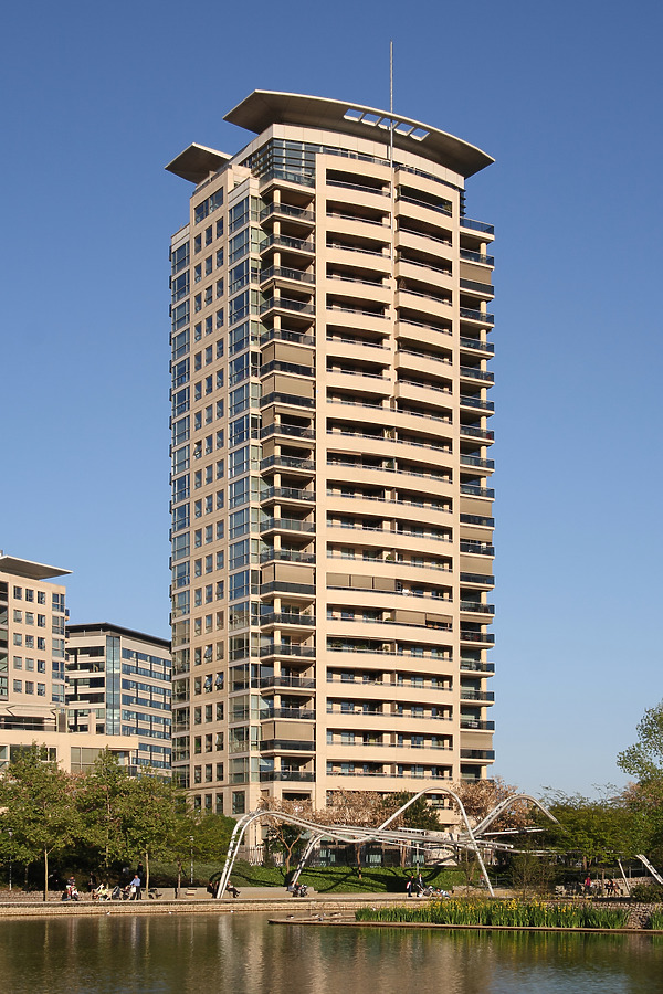 Illa del Llac 2 by Michiel van Dijk