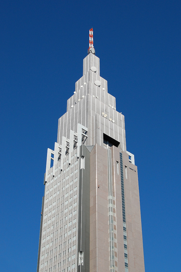 NTT DoCoMo Yoyogi Building by Kevin Hemphill