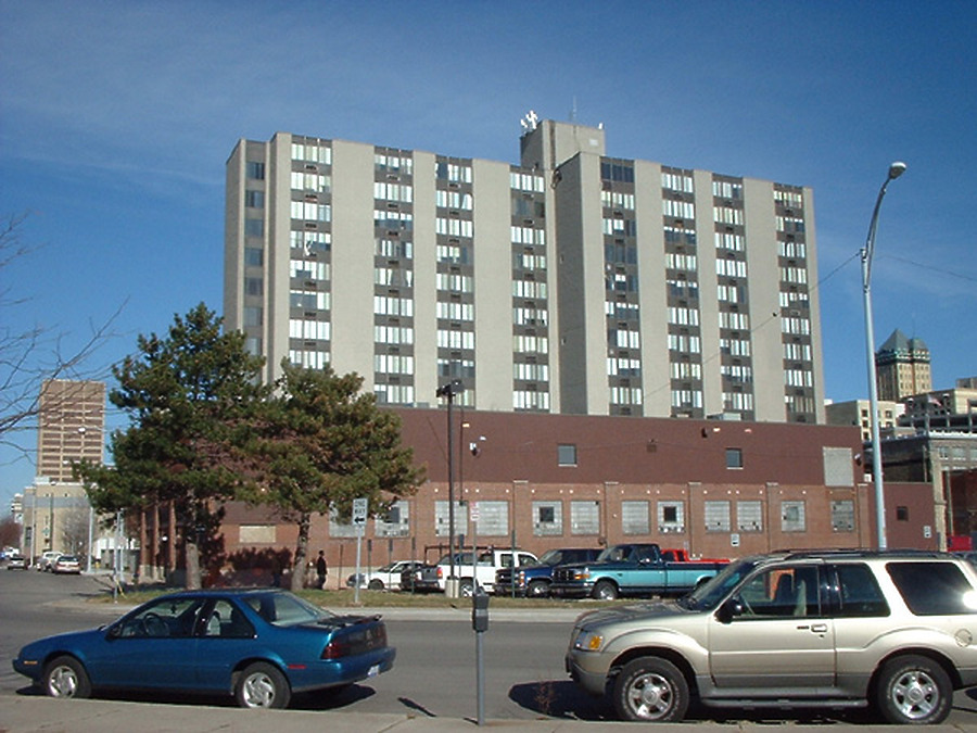 Wilkinson Plaza Apartments by James Peacock