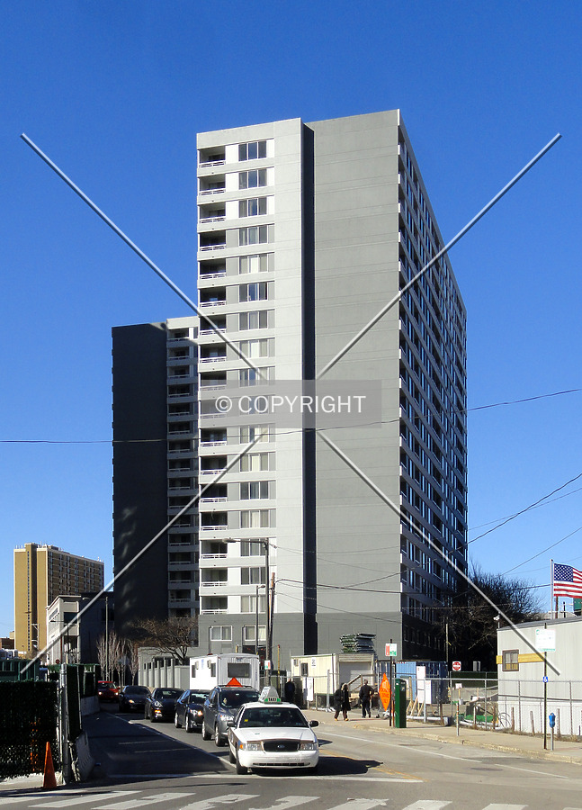 One Franklin Town Apartments by Chris Patriarca