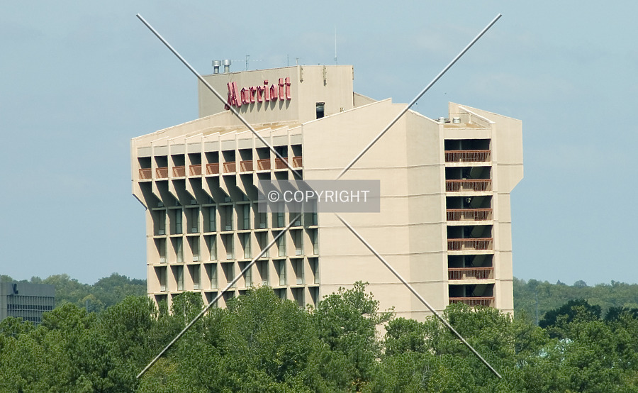 Atlanta Marriott Perimeter Center by Martin Bugajski