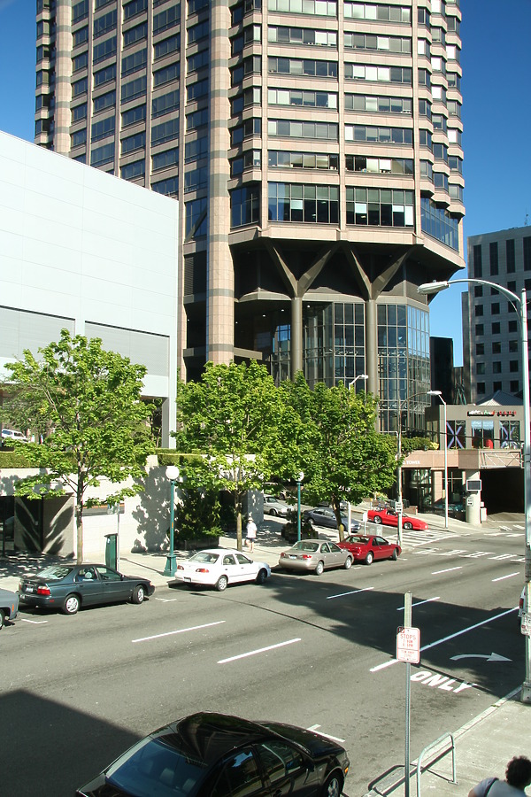 Seattle Municipal Tower by Pavel Toczynski