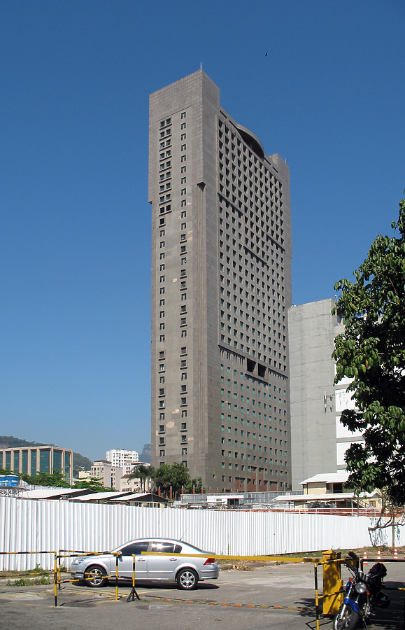 Rio Metropolitan by Virgilio Grimaldi