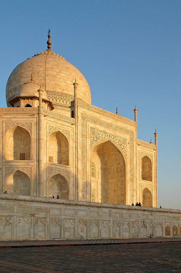 Taj Mahal by John Bek