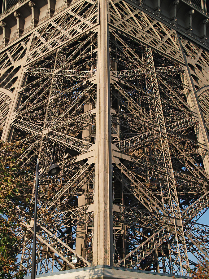 Tour Eiffel by Cesar Serrano