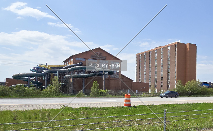 Holiday Inn & Suites Fort Rapids Indoor Waterpark Resort by Ryan Hildebrand