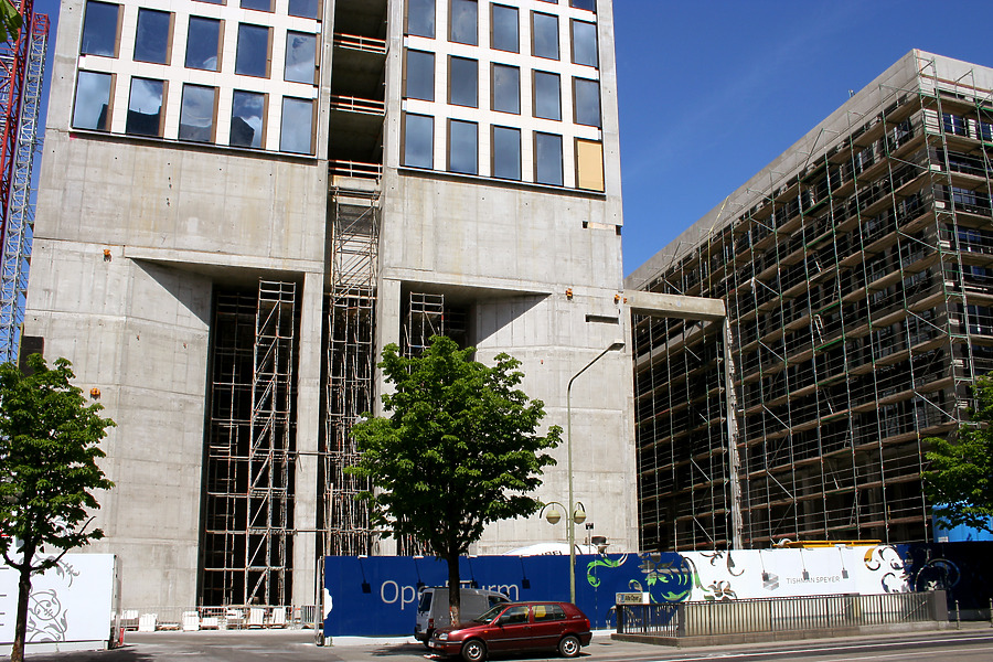 OpernTurm by Daniel Kieckhefer