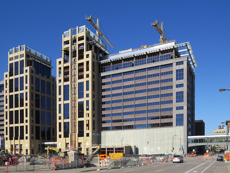 Wells Fargo 600 Tower by James Peacock