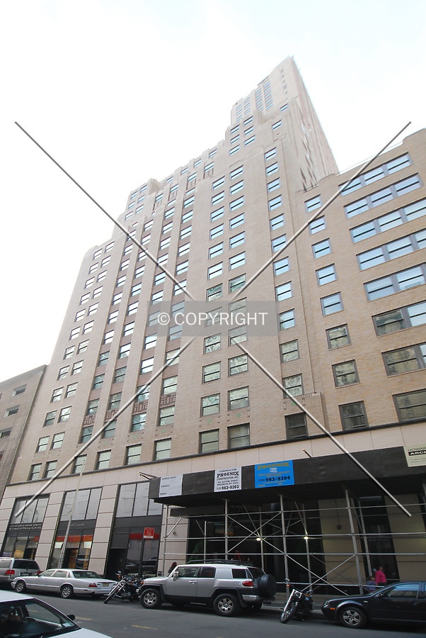 Greenwich Club Residences by Royce Douglas