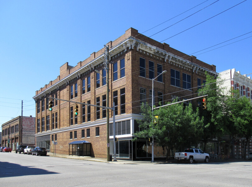 2127-2131 2nd Avenue North