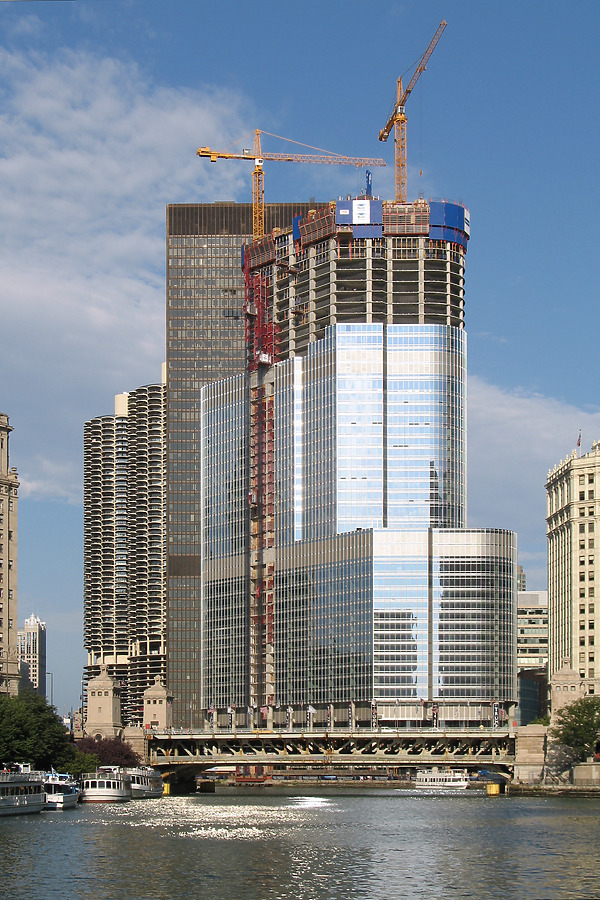 Trump International Hotel & Tower by Michiel van Dijk