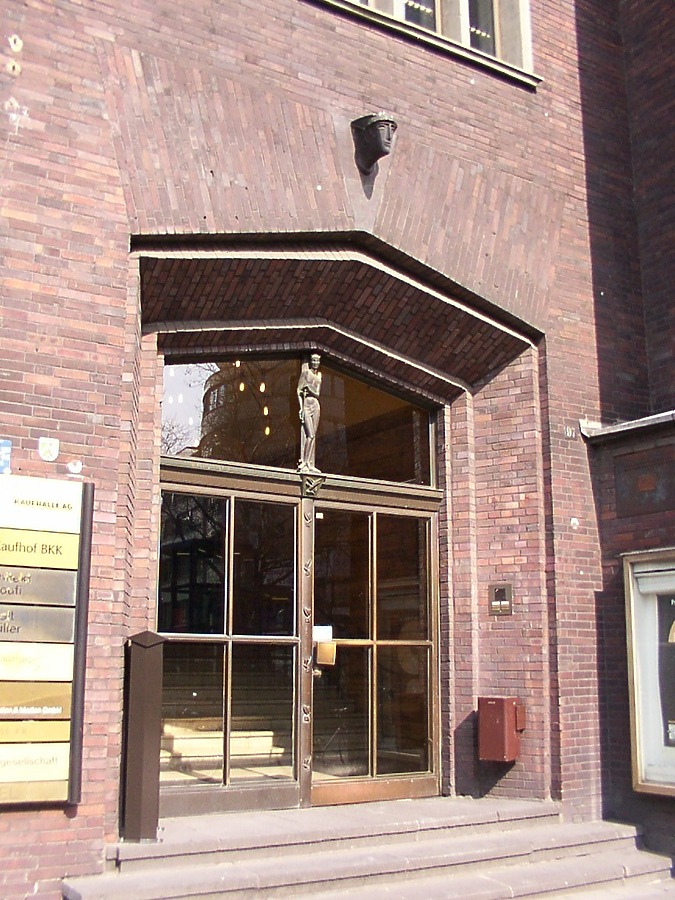 Hansa-Hochhaus by Daniel Kieckhefer