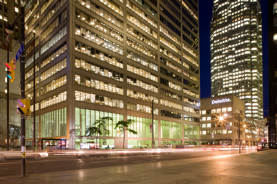 Commerce Court West by Pavel Toczynski