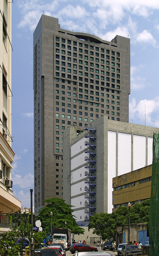 Rio Metropolitan by Cesar Serrano
