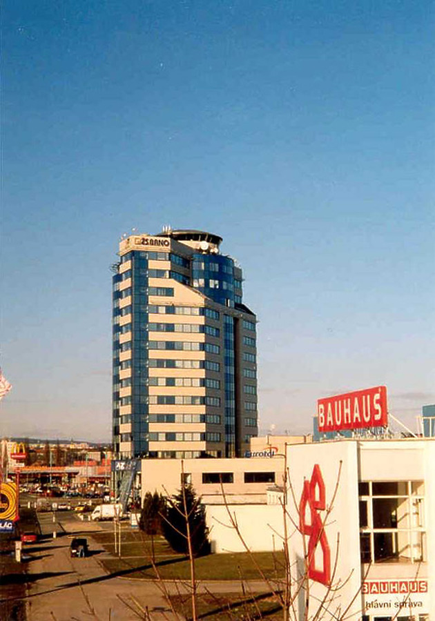 M-Palác by O.Plsek