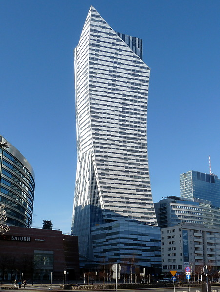 Złota 44