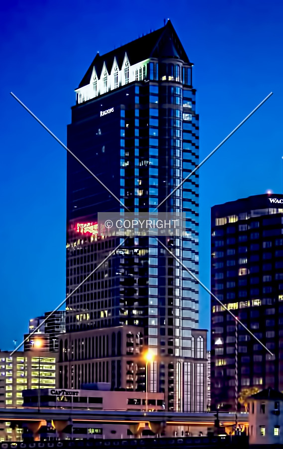 100 North Tampa by Jorge Molina