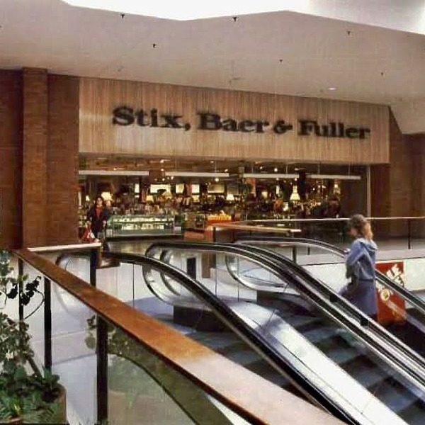 Chesterfield Mall by Dillard's