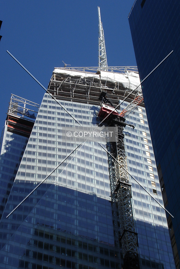 Bank of America Tower by Royce Douglas