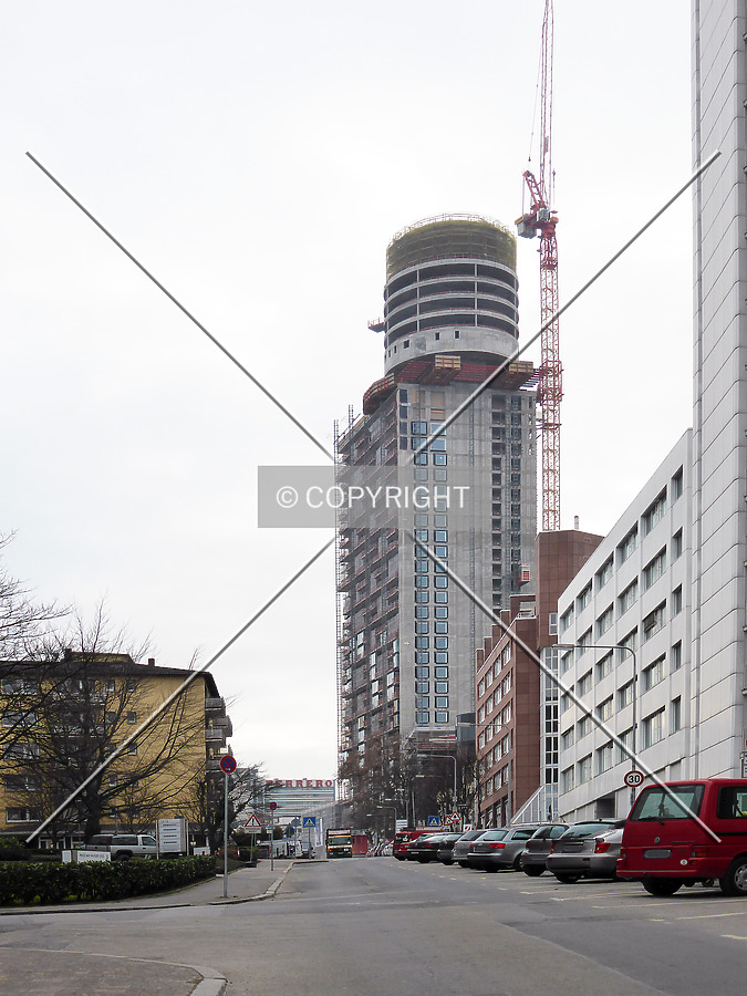 Henninger-Turm by Nephilim