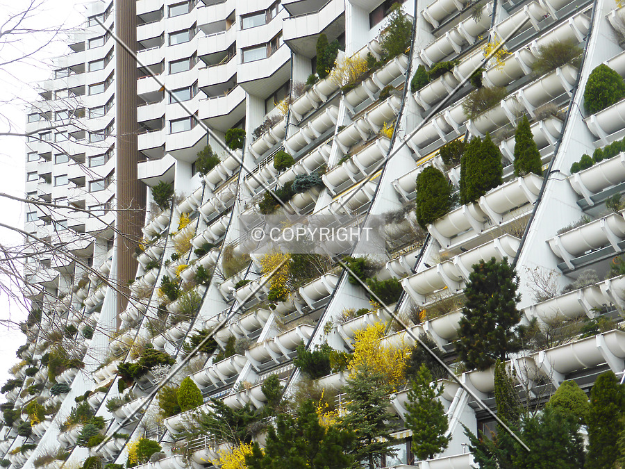 Wohnpark Alterlaa - Block C5-C8 by Nephilim
