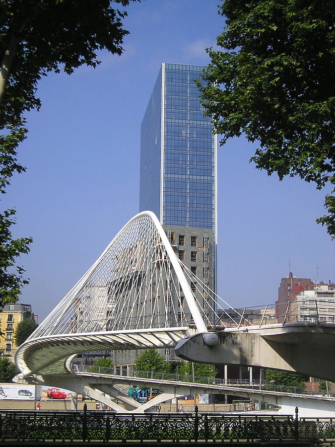 Isozaki Atea I by Mikel Allende