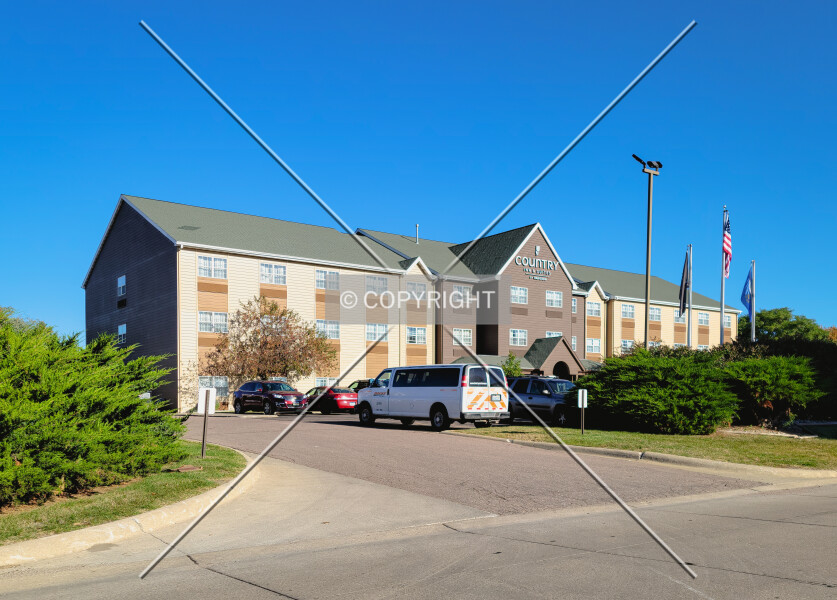 Country Inn & Suites by Radisson Dakota Dunes