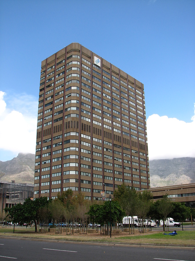 Standard Bank Centre South Tower by Kjetil Balog