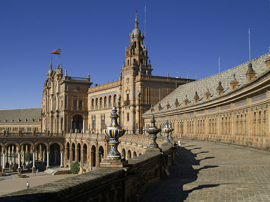 Palacio de España by Cesar Serrano