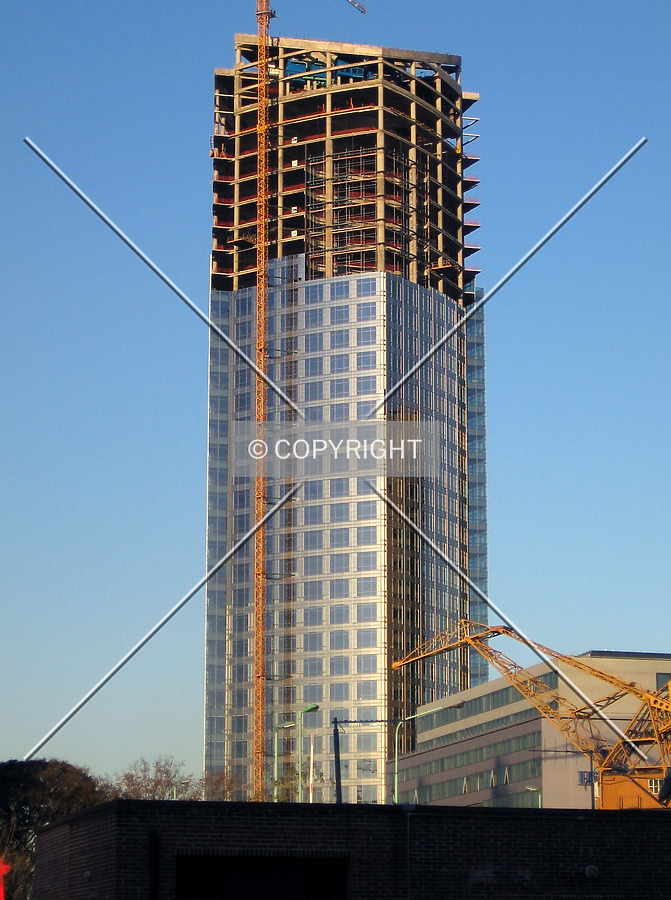 Torre Repsol YPF by Maximiliano Buono