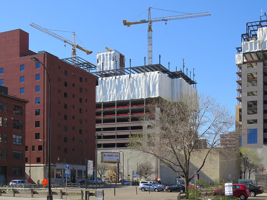 Wells Fargo 600 Tower by James Peacock