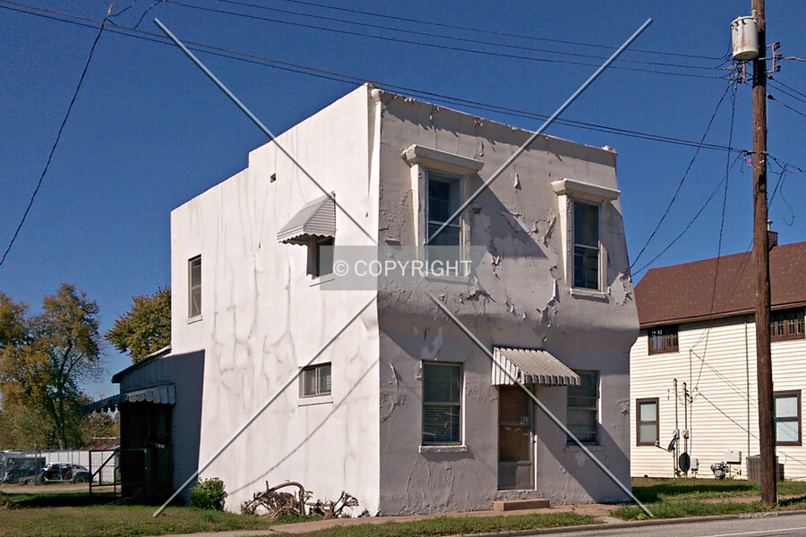 825 South Illinois Street