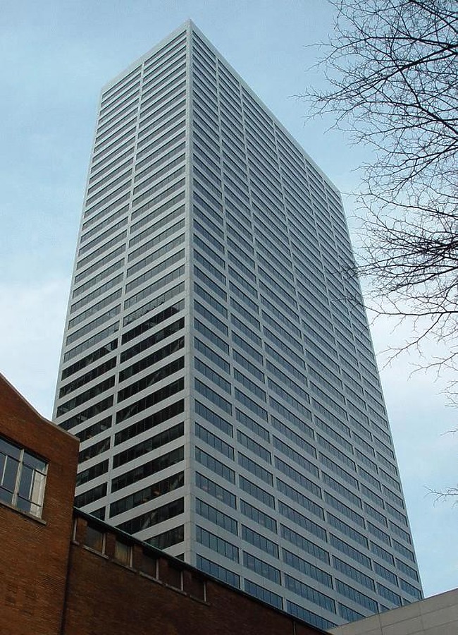 Bank of America Fifth Avenue Plaza by Garrett Stout