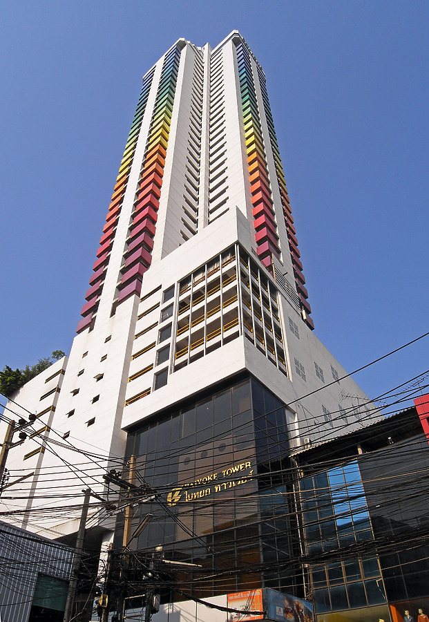 Baiyoke Tower I by Horst Kiechle