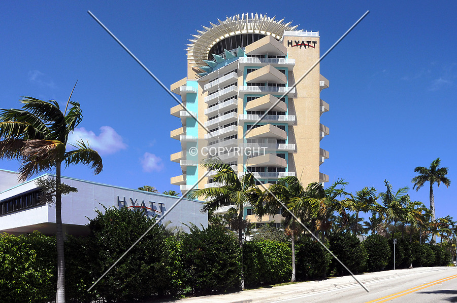 Hyatt Regency Pier 66 by Jorge Molina