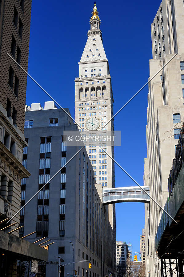Metropolitan Life Tower by David Guija