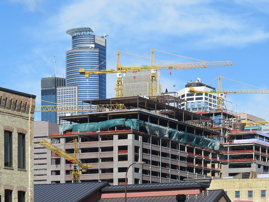 Wells Fargo 600 Tower by James Peacock