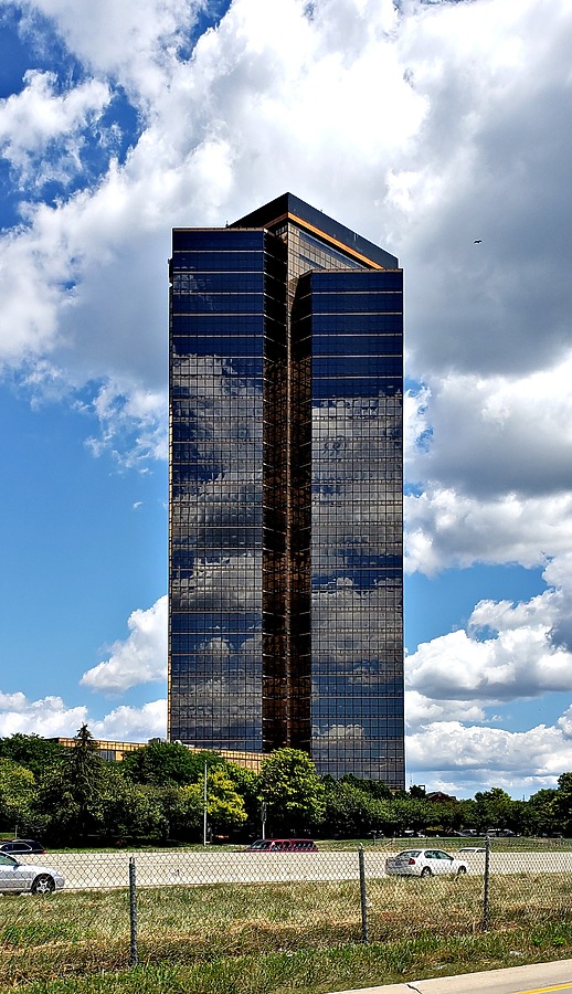 1000 Town Center by Ryan Hildebrand