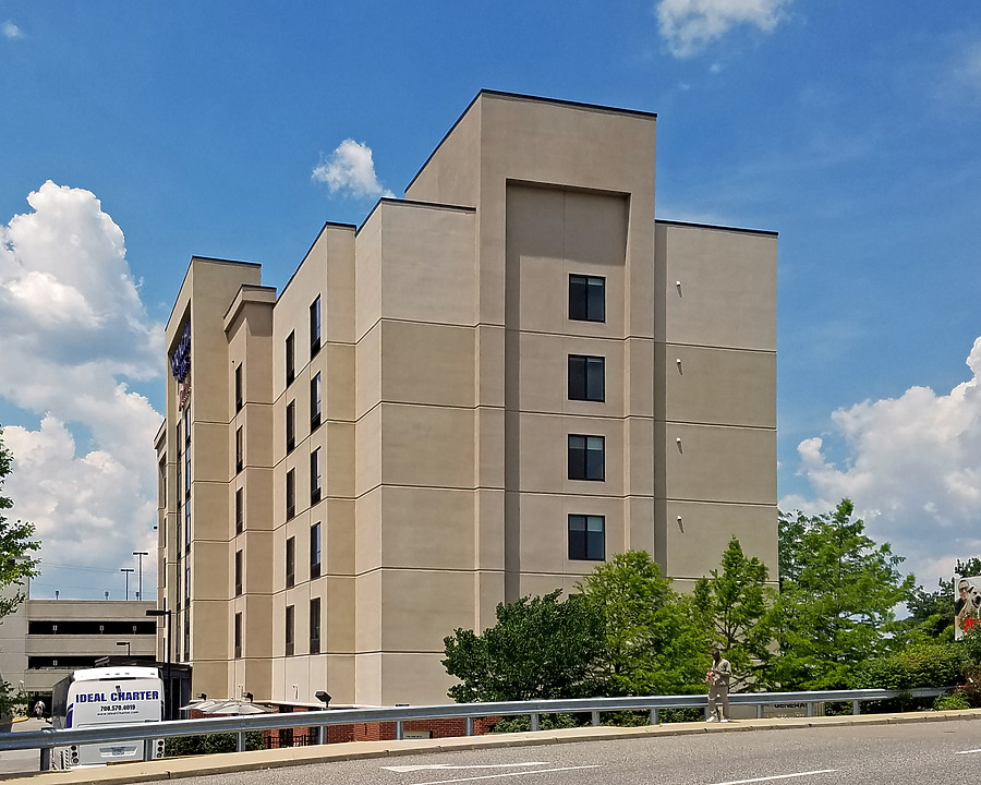 SpringHill Suites Saint Louis / Brentwood by Ryan Hildebrand