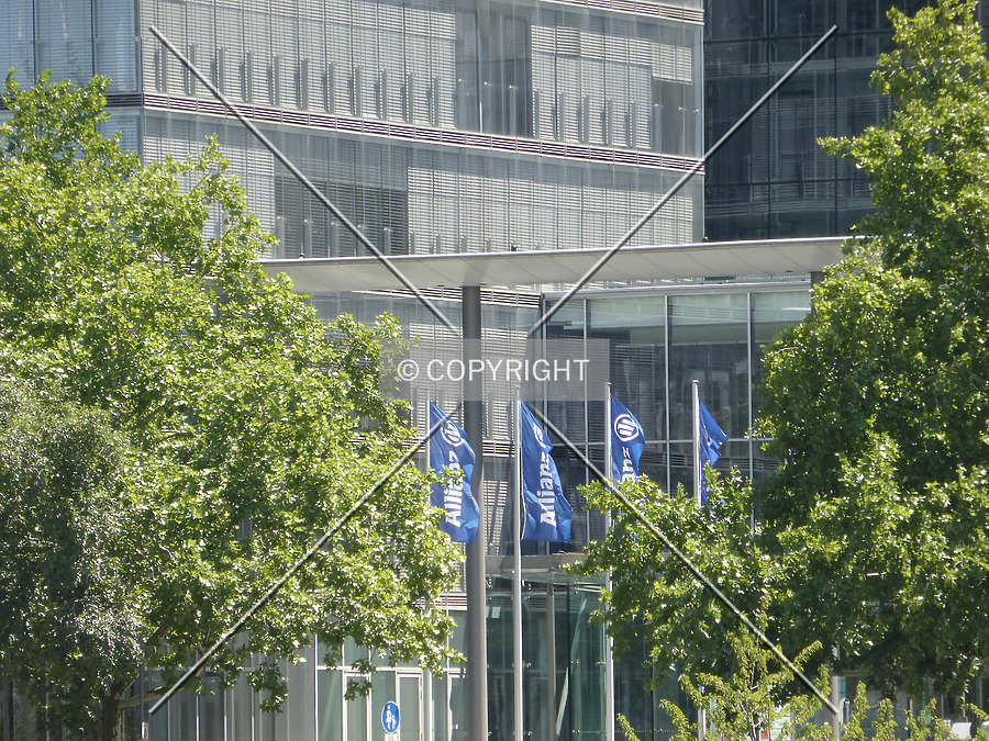 Allianz-Kai by Nephilim