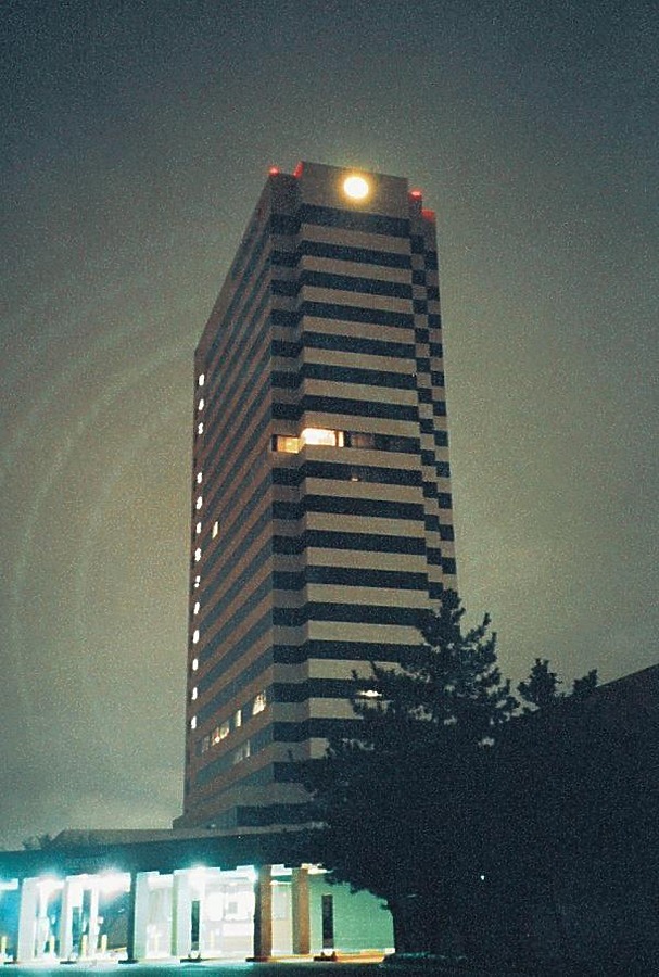 The Enterprise Tower by Kevin Lehnhardt
