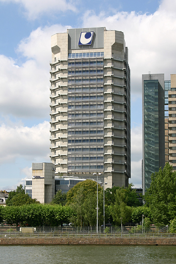 Union Investment-Hochhaus by Michiel van Dijk