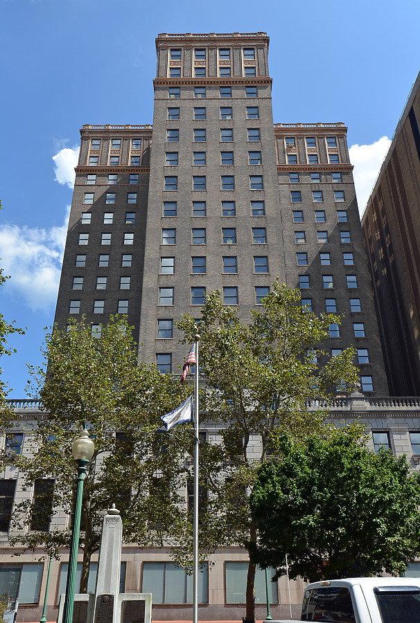 Kanawha Valley Building by John W. Cahill