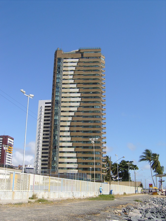 Morada da Praia by Simeon Kohlman Rabbani